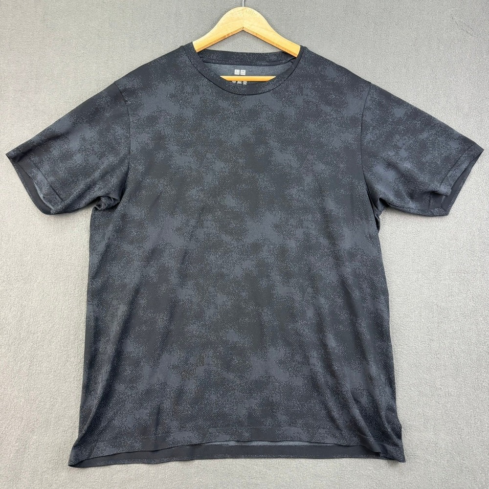 Uniqlo T-Shirt Men's Size XL Gray Camo Print DRY-EX Athletic Activewear Top